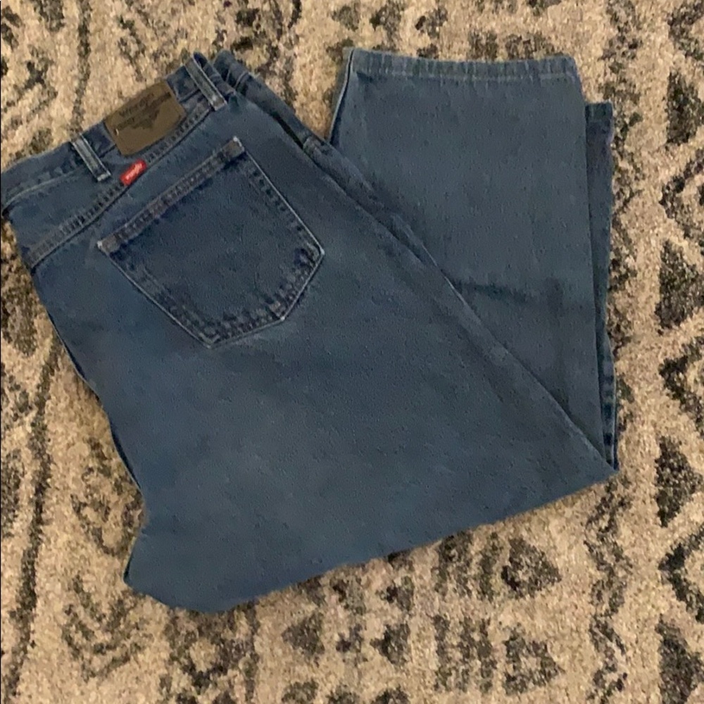 Men’s Wrangler Relaxed-Fit Jeans